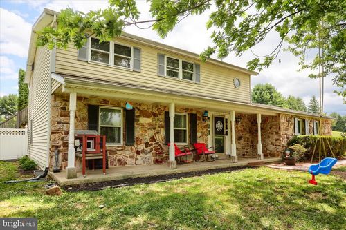 900 S Meadow Ln, Palmyra, PA, 17078-8835 | Card Image