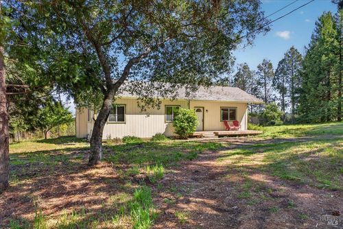 3477 Thorn Road, Sebastopol, CA, 95472 | Card Image