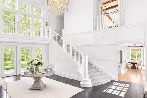 123 Abrahams Path, East Hampton, NY, 11937-4827 | Card Image