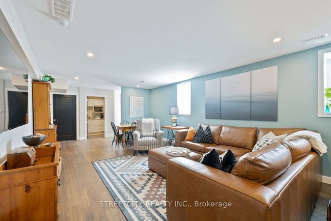 2400 La Salle Line, House other with 4 bedrooms, 3 bathrooms and 12 parking in St. Clair ON | Image 23