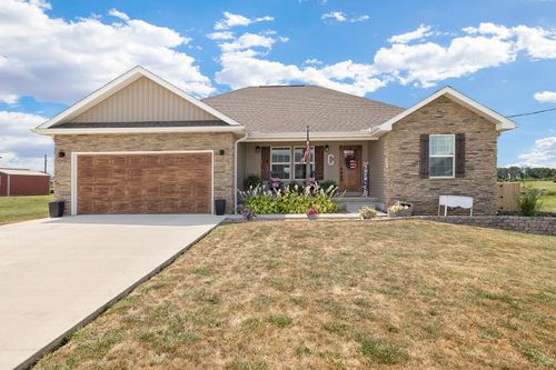 285 Velma Dr, Seymour, MO, 65746-7512 | Card Image
