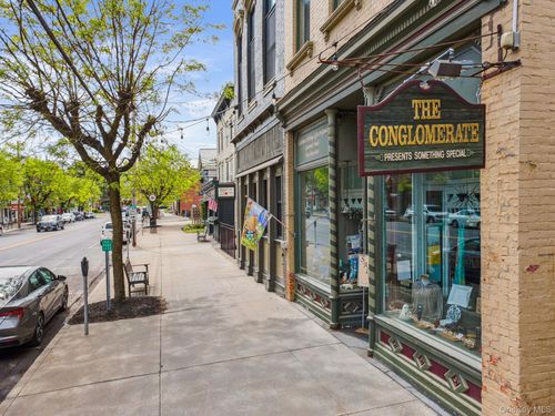 331 Main St, Middleburgh, NY, 12122-6522 | Card Image