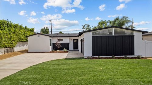 6902 Lasaine Ave, Van Nuys, CA, 91406-4419 | Card Image