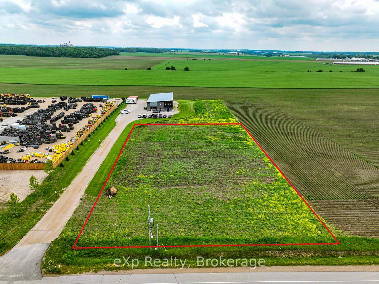 Commercial Sale in Mapleton