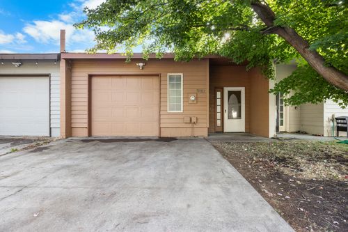 980 Se Centennial St, Bend, OR, 97702-1436 | Card Image