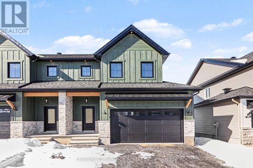 73 Villeneuve St, Moose Creek, ON, K0C1W0 | Card Image