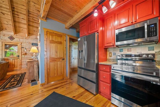 399 Ranch Mountain Dr, House other with 3 bedrooms, 3 bathrooms and 4 parking in Dahlonega GA | Image 16