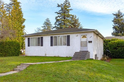 1005 Mccallum Rd, Victoria, BC, V9B4C7 | Card Image