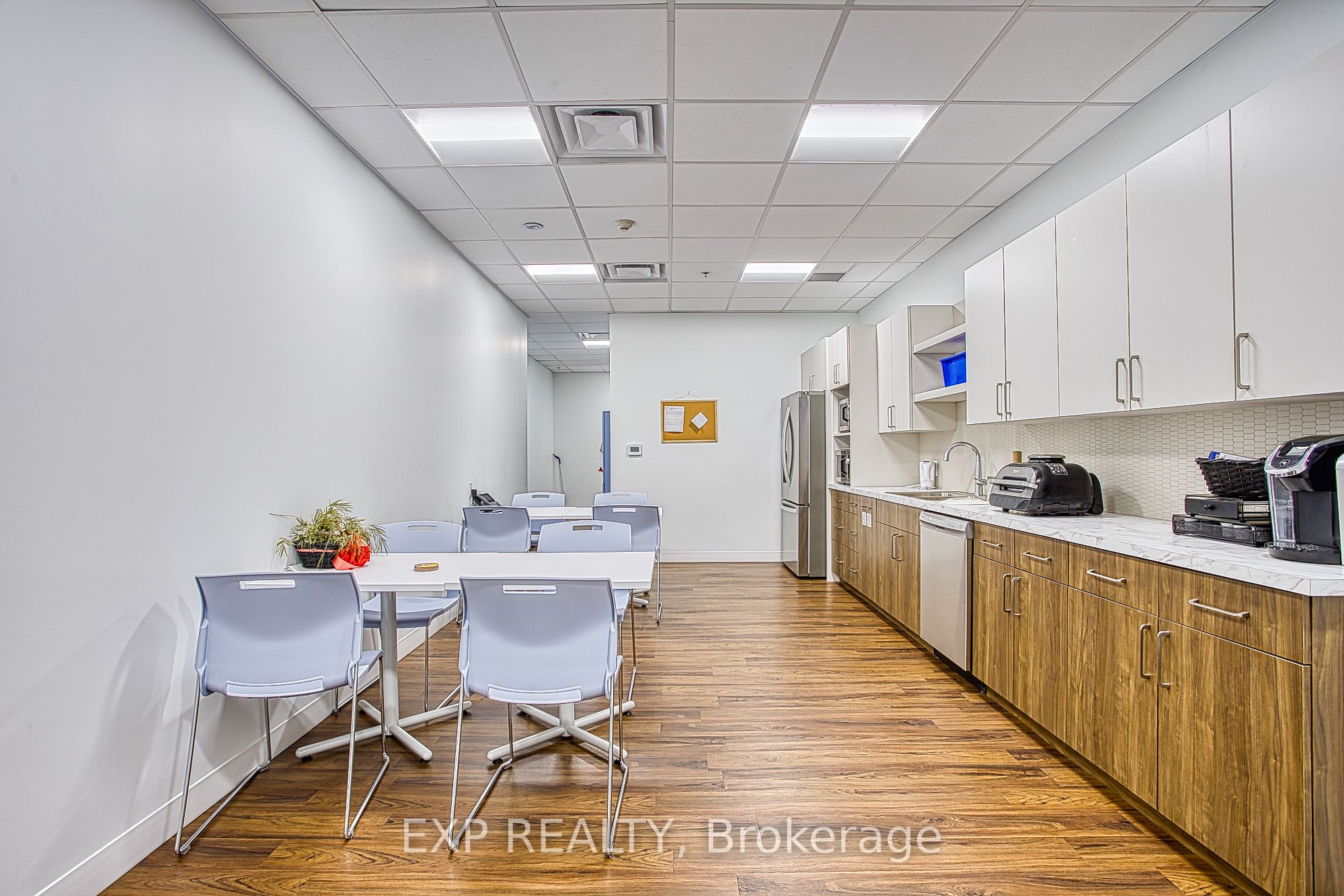 Commercial Lease in Hamilton 2