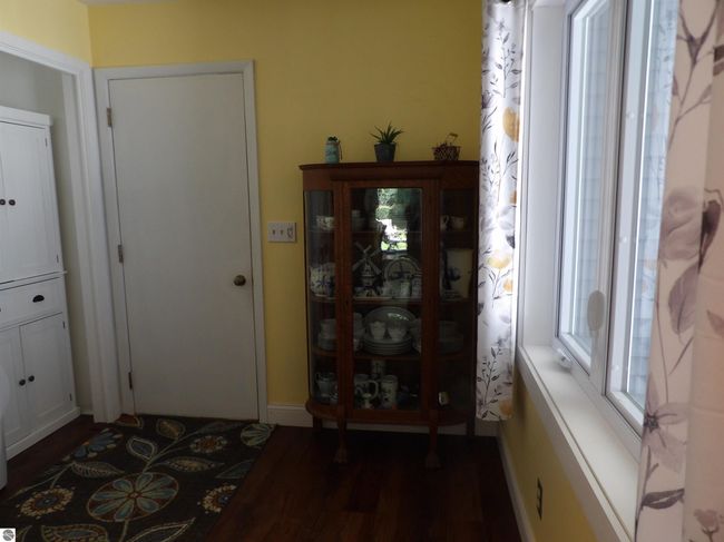 19 - 144 N Shore Dr W, House other with 2 bedrooms, 2 bathrooms and null parking in Cadillac MI | Image 9