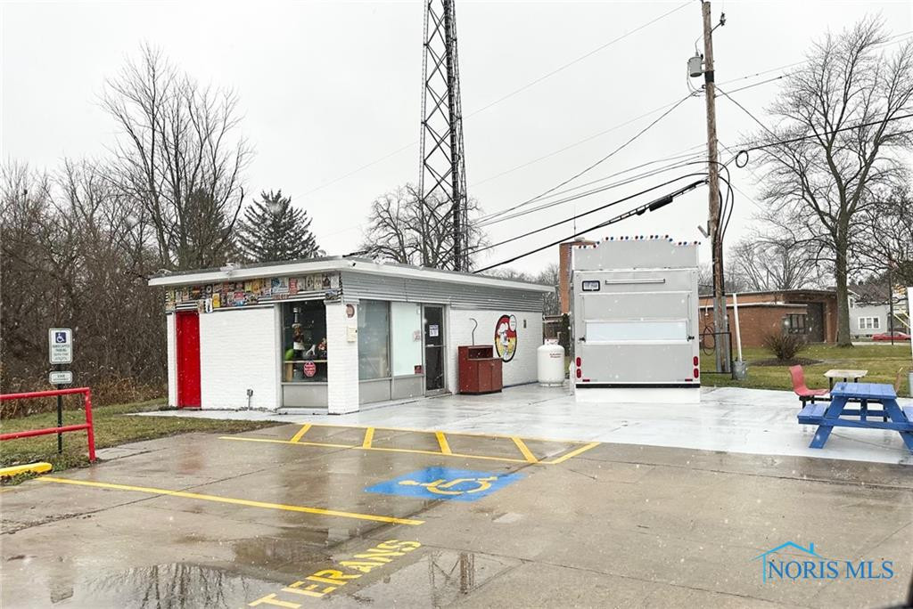 1019 Tiffin Ave, Findlay, OH 45840