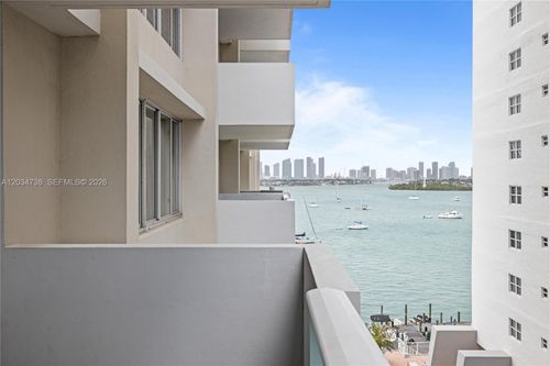 622-1200 W Ave 622, Miami Beach, FL, 33139 | Card Image