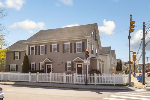3-42 Lexington St, Waltham, MA, 02452 | Card Image