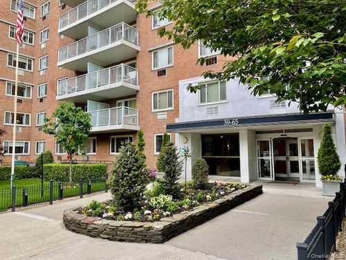 7e-39-65 52nd Street, New York, NY, 11377 | Card Image