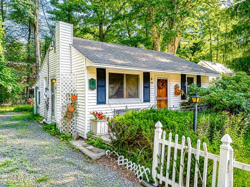 134 Cherry Red Road, Greentown, PA, 18426 | Card Image