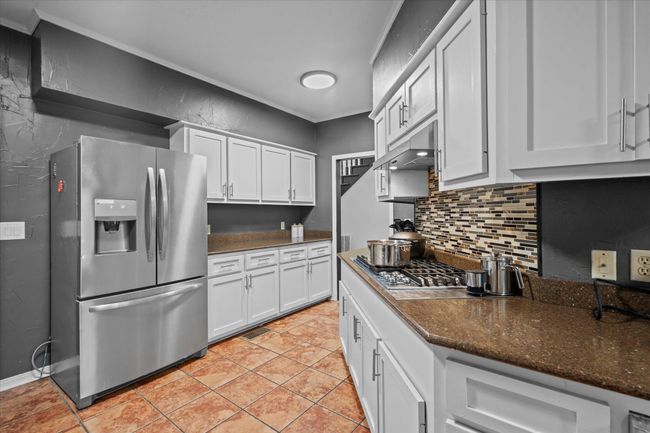 Kitchen view 2 | Image 16