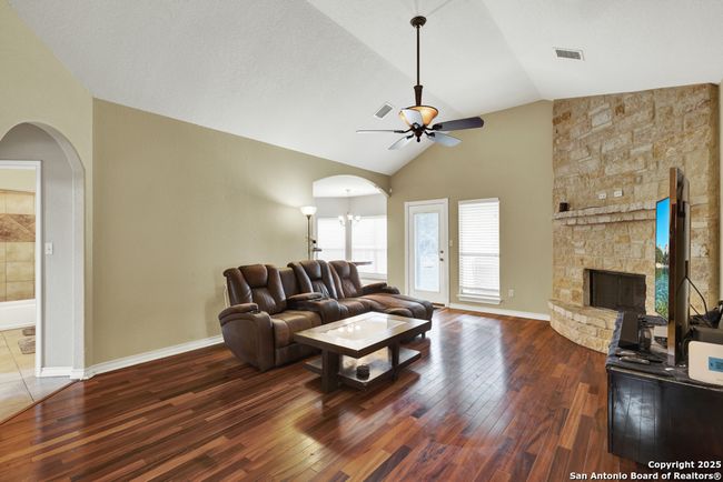 570 Cypress Pass Rd, House other with 4 bedrooms, 2 bathrooms and null parking in Spring Branch TX | Image 9