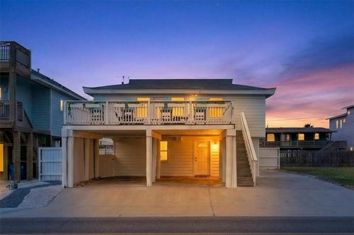 1310 S 11th St, Port Aransas, TX, 78373-5713 | Card Image