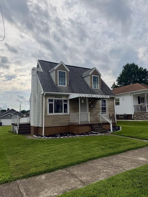 215 Poplar Ave, Moundsville, WV, 26041 | Card Image