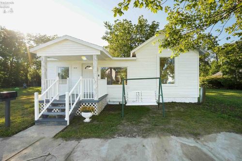 612 2nd St, Fremont, OH, 43420-3804 | Card Image