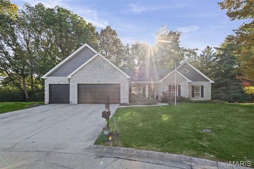 9 7th Fairway Ct, Belleville, IL, 62220-4817 | Card Image