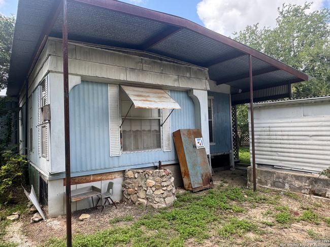 116 Rambling Dr, House other with 3 bedrooms, 2 bathrooms and null parking in Canyon Lake TX | Image 5