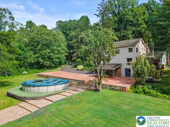 1553 Middle Rd, House other with 4 bedrooms, 5 bathrooms and null parking in Stroudsburg PA | Image 14