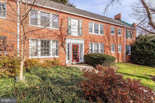 apt-88-1924 N Rhodes St, ARLINGTON, VA, 22201-3133 | Card Image