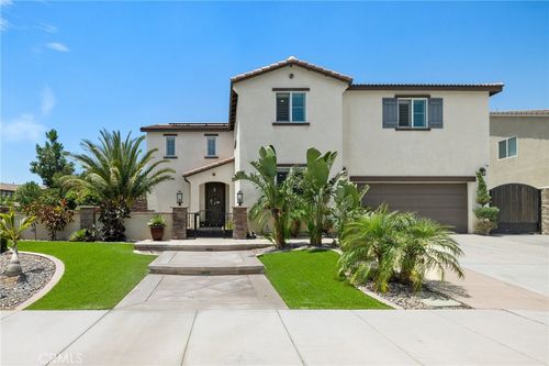4983 Hydrangea Ln, Jurupa Valley, CA, 91752-5044 | Card Image