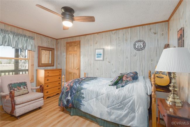 1316 General Puller Hwy, House other with 3 bedrooms, 2 bathrooms and null parking in Saluda VA | Image 18