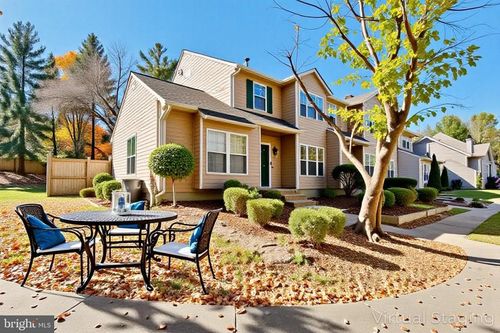 5617 Gosling Dr, CLIFTON, VA, 20124-0900 | Card Image