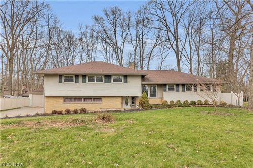 6624 Ronjoy Pl, Youngstown, OH, 44512-4141 | Card Image