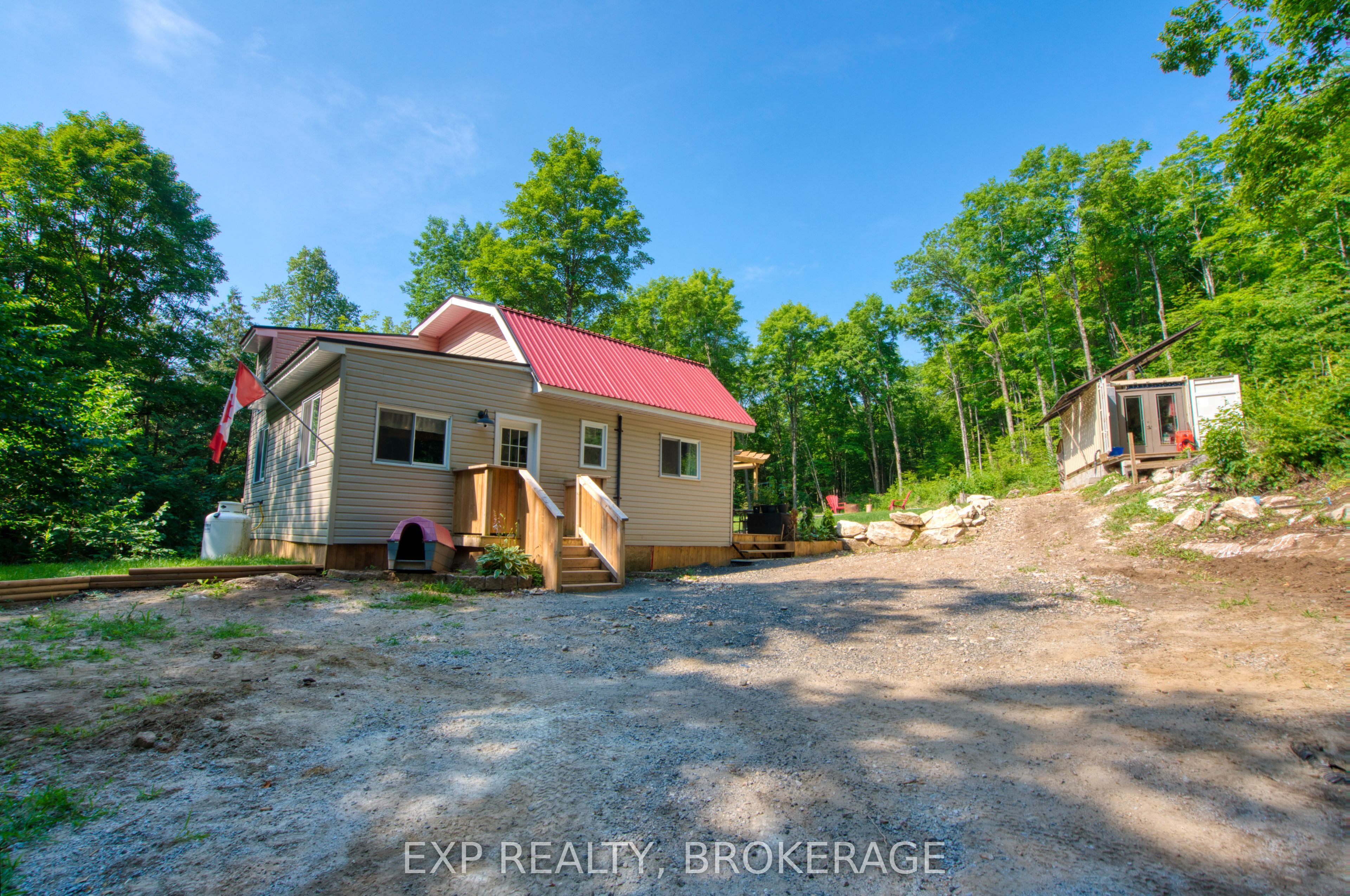 Residential in Frontenac