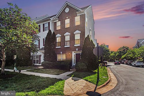 100 Meadows Ln, ALEXANDRIA, VA, 22304-6438 | Card Image