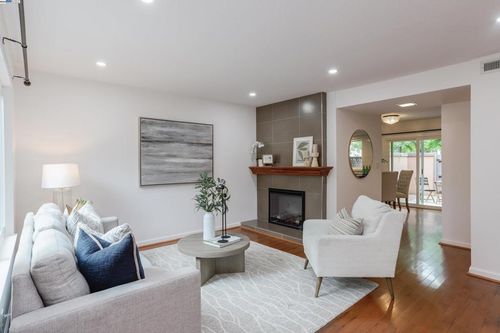 4428 Del Valle Pkwy, Pleasanton, CA, 94566-6101 | Card Image