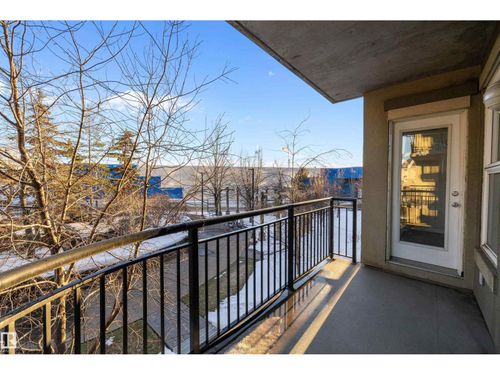 4245 139 Ave Nw, Edmonton, AB, T5Y3E8 | Card Image