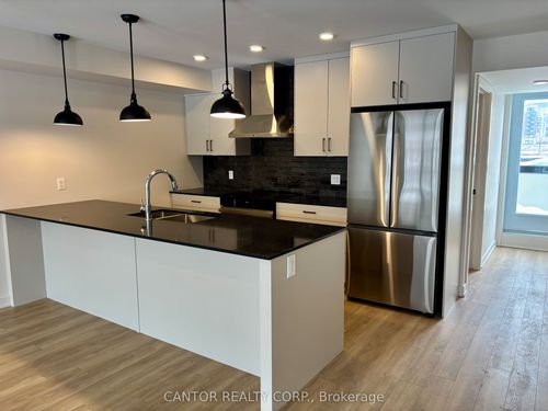 161 Huron Avenue, Tunneys Pasture and Ottawa West, ON, K1Y3A4 | Card Image