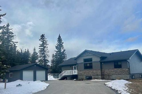 112 Meadow Ponds Drive, Rural Clearwater County, AB, T4T2A2 | Card Image