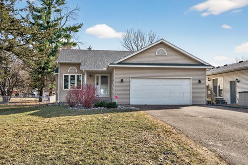 326 S Shore Dr, Forest Lake, MN, 55025-1610 | Card Image