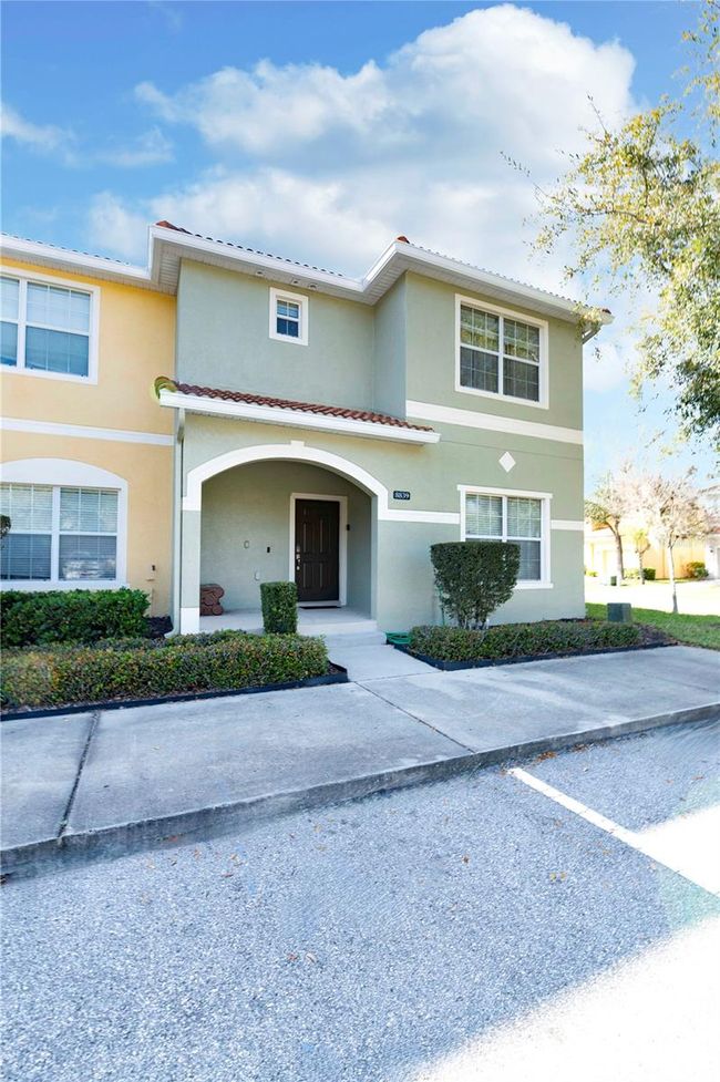 8839 Candy Palm Road, Townhouse with 5 bedrooms, 4 bathrooms and null parking in Kissimmee FL | Image 2