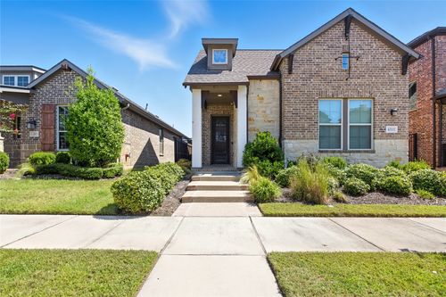 4311 Feather Ore Dr, Arlington, TX, 76005-1252 | Card Image