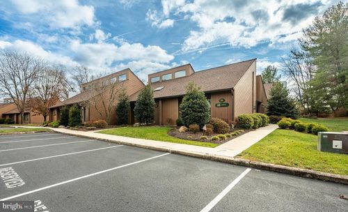 91-1288 Valley Forge Rd, Phoenixville, PA, 19460-2687 | Card Image