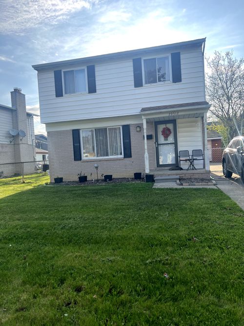 29512 Brentwood St, Southfield, MI, 48076-2272 | Card Image