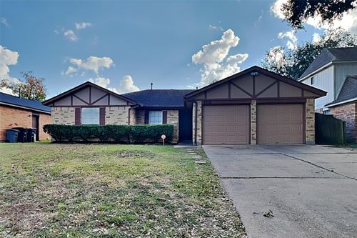 5315 Derbyshire Dr, Katy, TX, 77493-1729 | Card Image