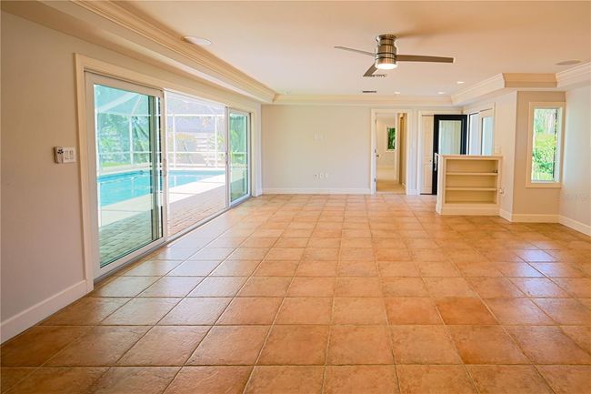 606 Owl Way, House other with 3 bedrooms, 3 bathrooms and null parking in SARASOTA FL | Image 4