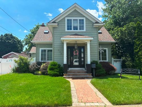 238 Laclede Ave, Uniondale, NY, 11553-1706 | Card Image