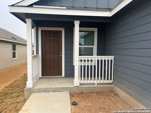 2421 Double Oak Dr, New Braunfels, TX, 78130-0376 | Card Image