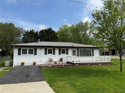 342 E Cox St, Forsyth, IL, 62535-8801 | Card Image