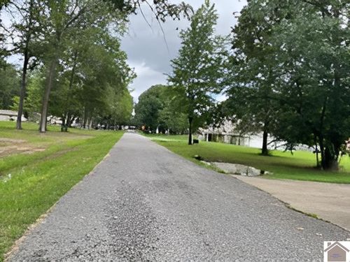 2620 Allison Dr, Paducah, KY, 42003-8504 | Card Image