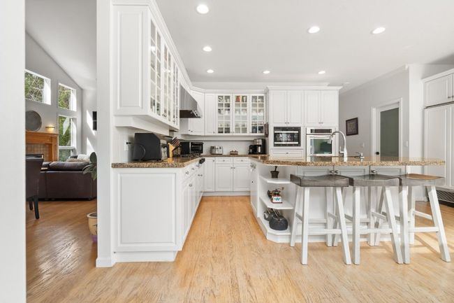 120 Strong Rd, House other with 7 bedrooms, 5 bathrooms and 15 parking in Anmore BC | Image 9